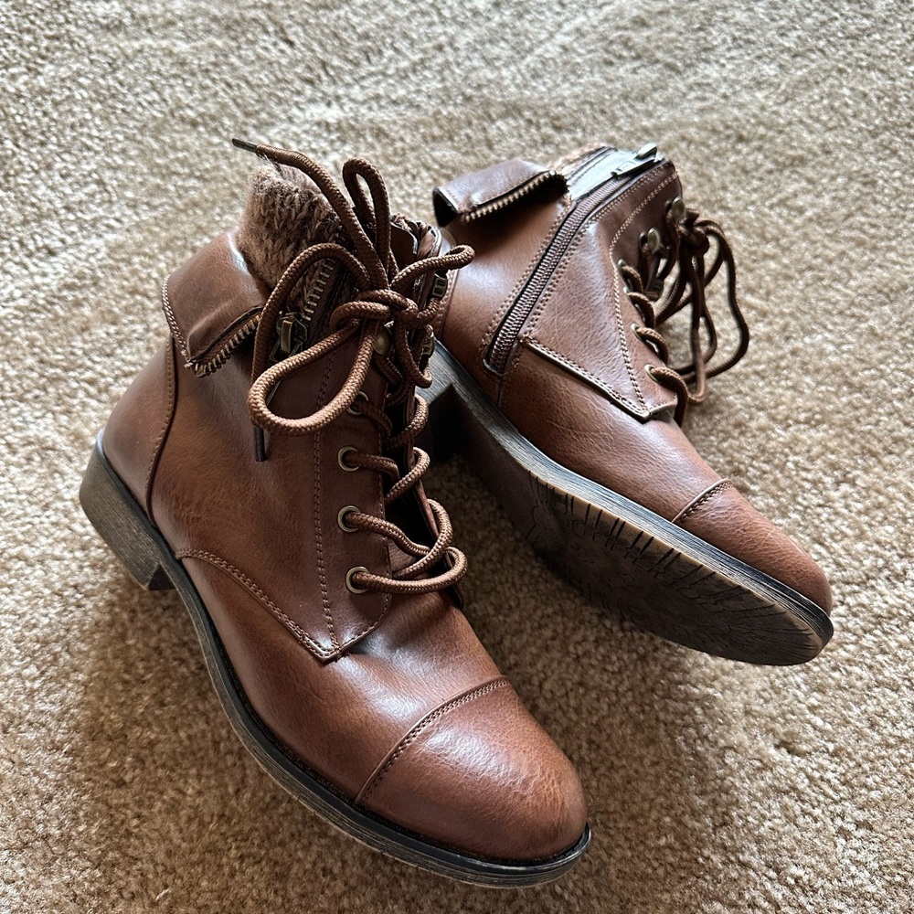 MUDD Ankle Brown Boots